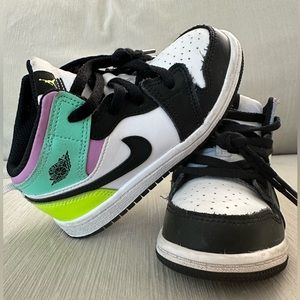 Kids Jordan shoes